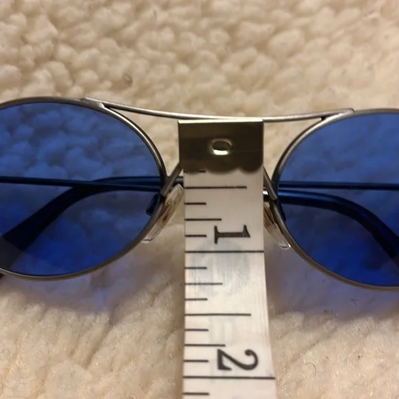Stylish Oval Blue Lens Sunglasses - Picture 16 of 17